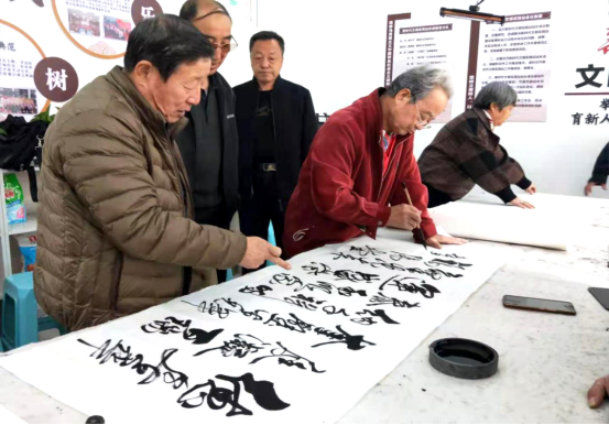 老干部工作 为文化艺术交流搭建桥梁