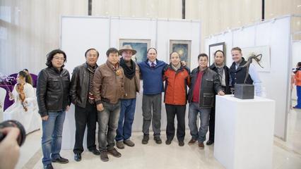 左右逢源 第四届中美优秀艺术展在青岛擘画文化交流新篇章